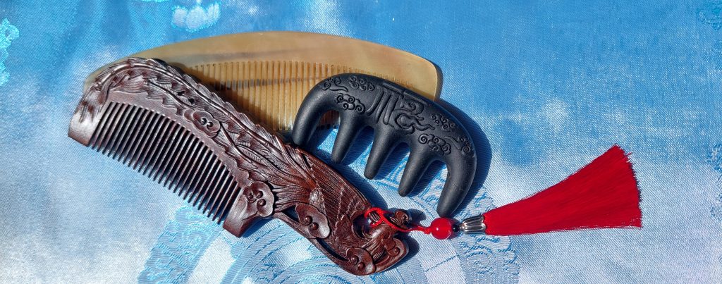 Le peigne, objet sacré
